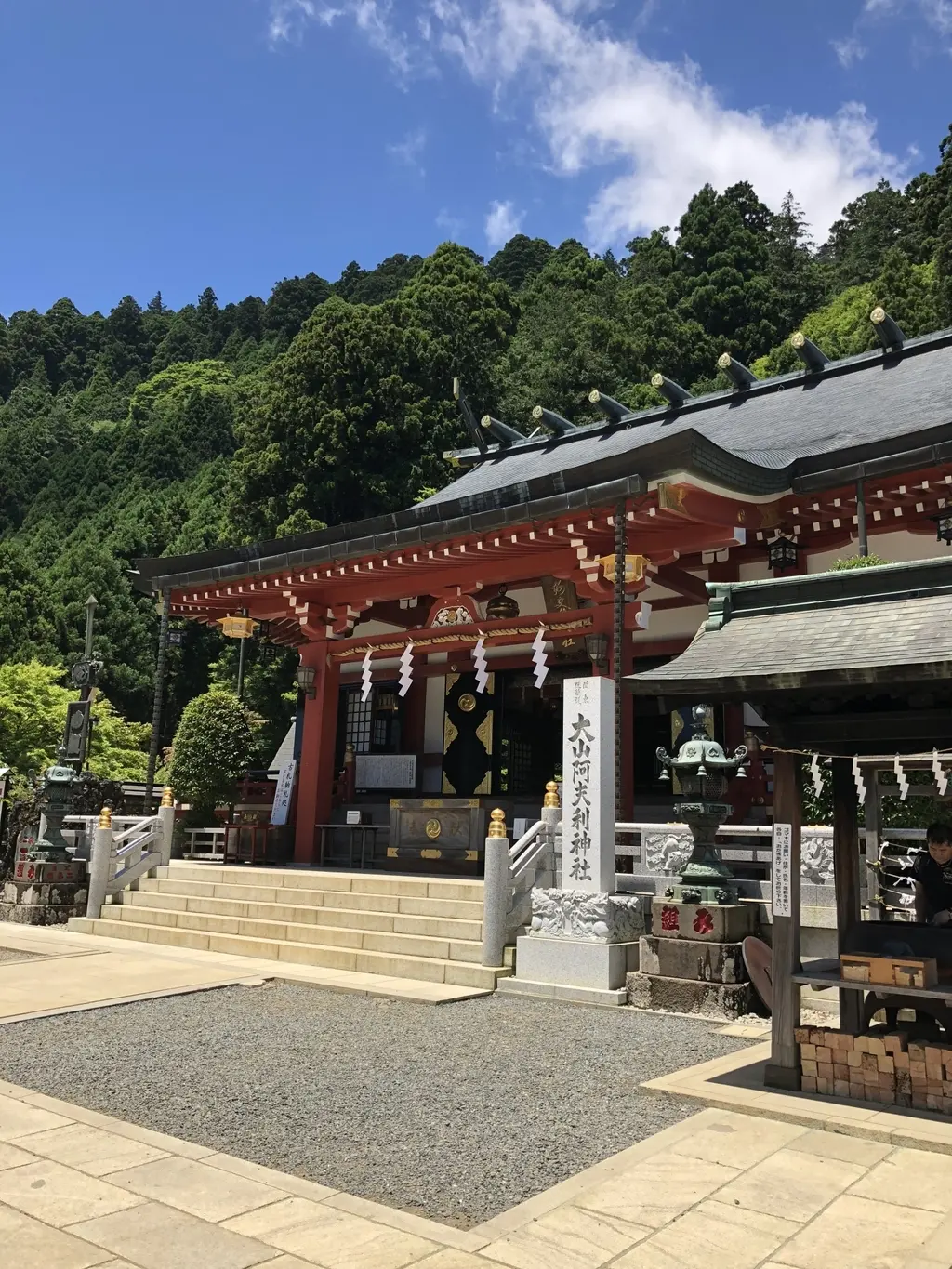 大山阿夫利神社と丹沢の絶景