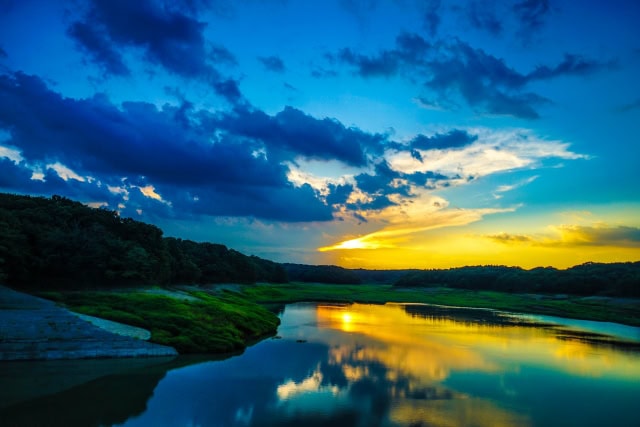 多摩湖の夕暮れ