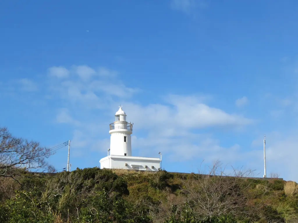 洲崎灯台の白い灯台