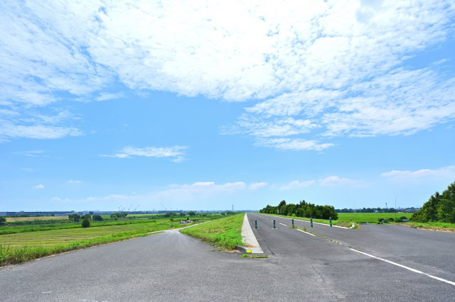 照り返しで下から熱波