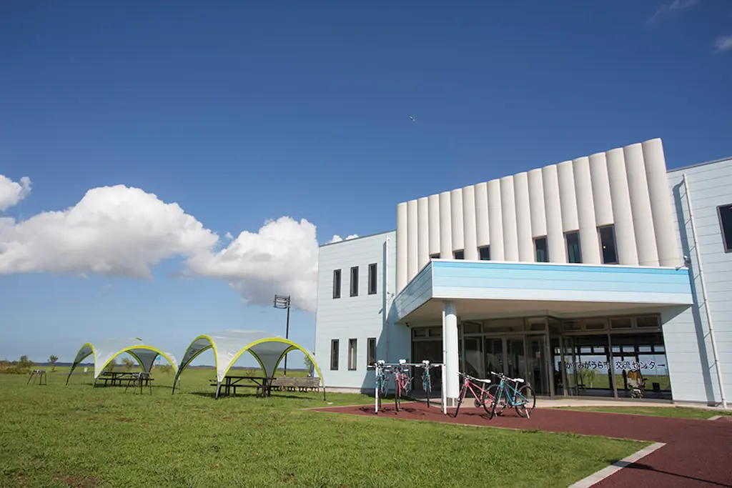 かすみがうら市交流センターの外観