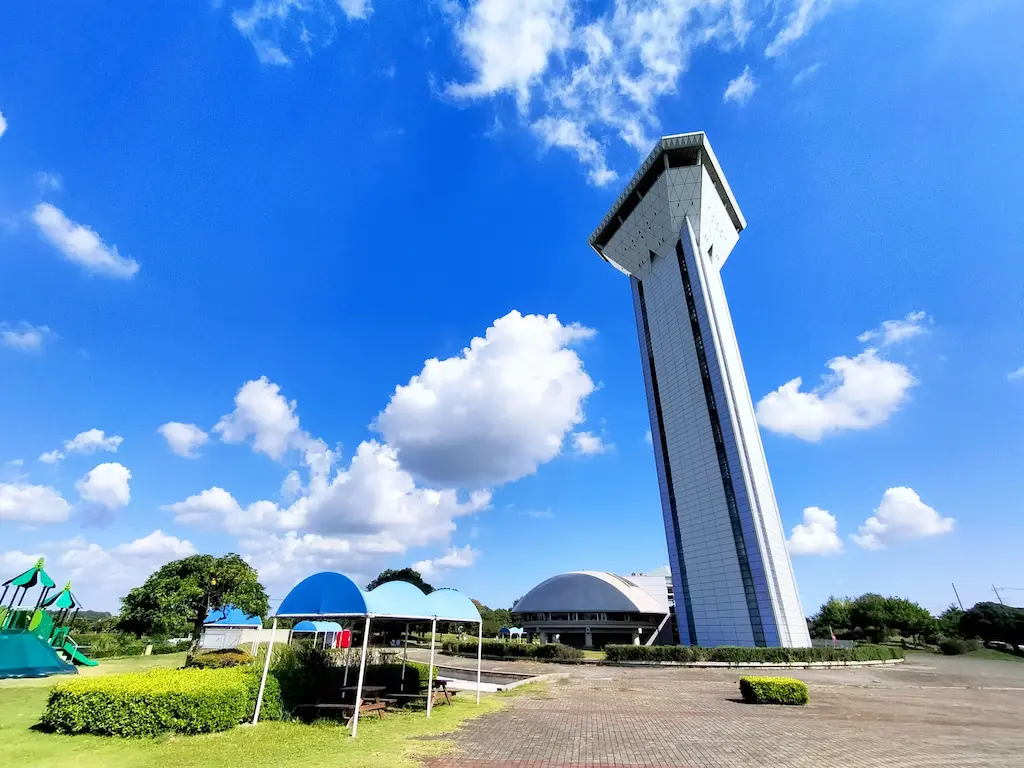 道の駅たまつくりの外観と行方バーガー