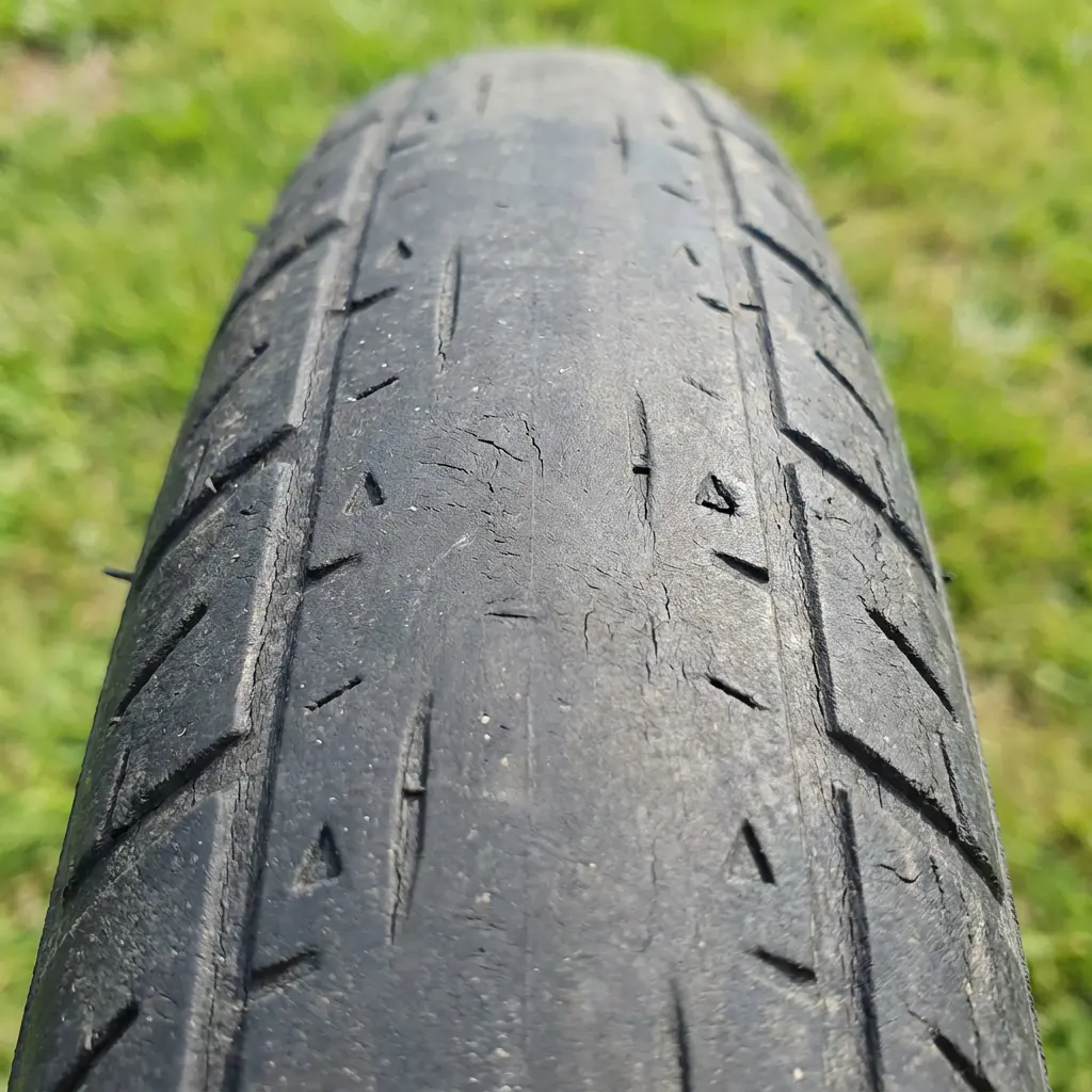 タイヤ摩耗とスリップサイン