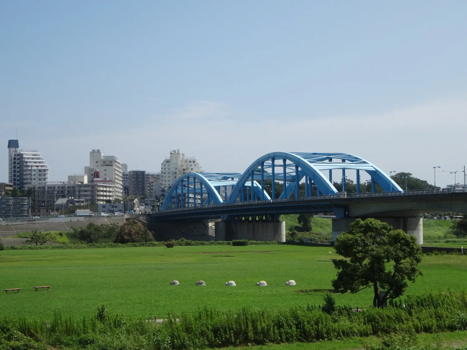 多摩川に架かる丸子橋